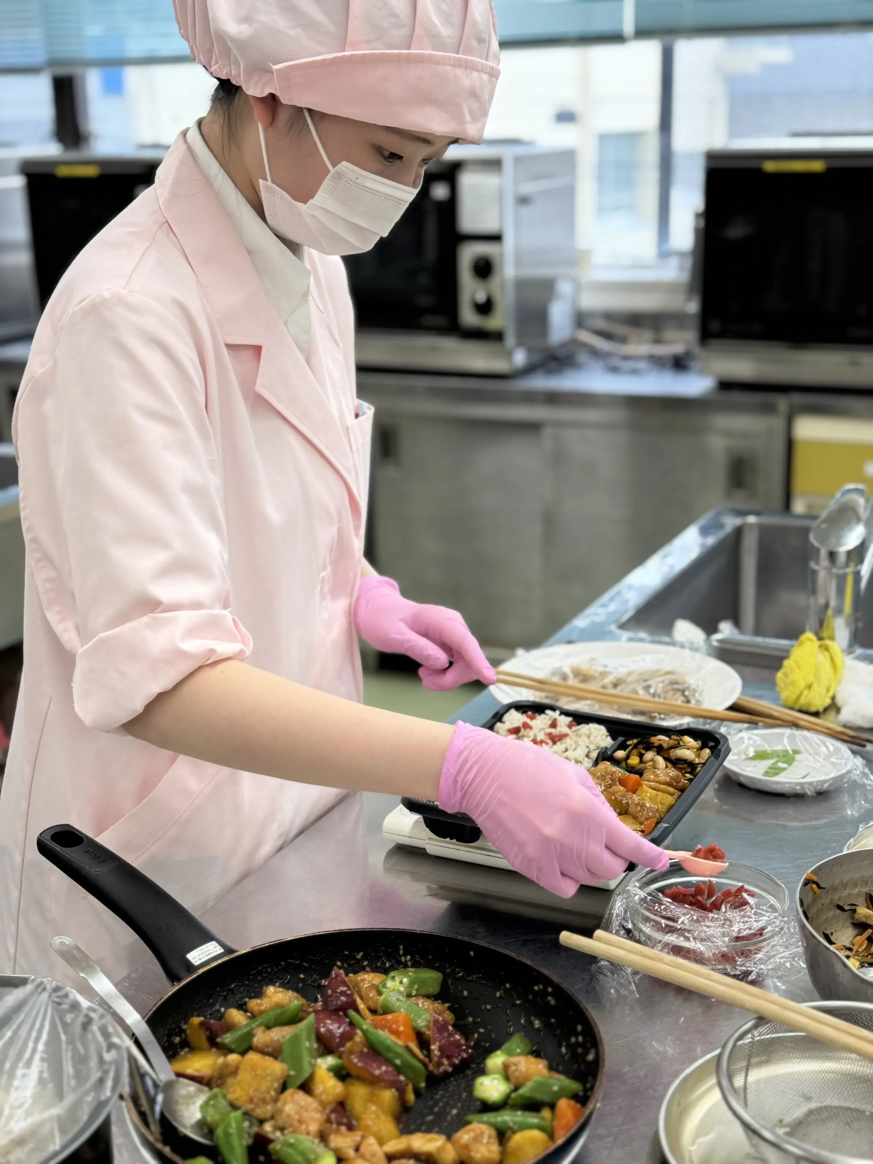 盛り付けの様子