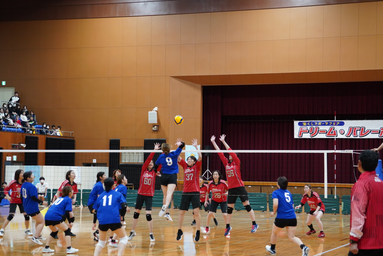 試合中のスパイクシーン