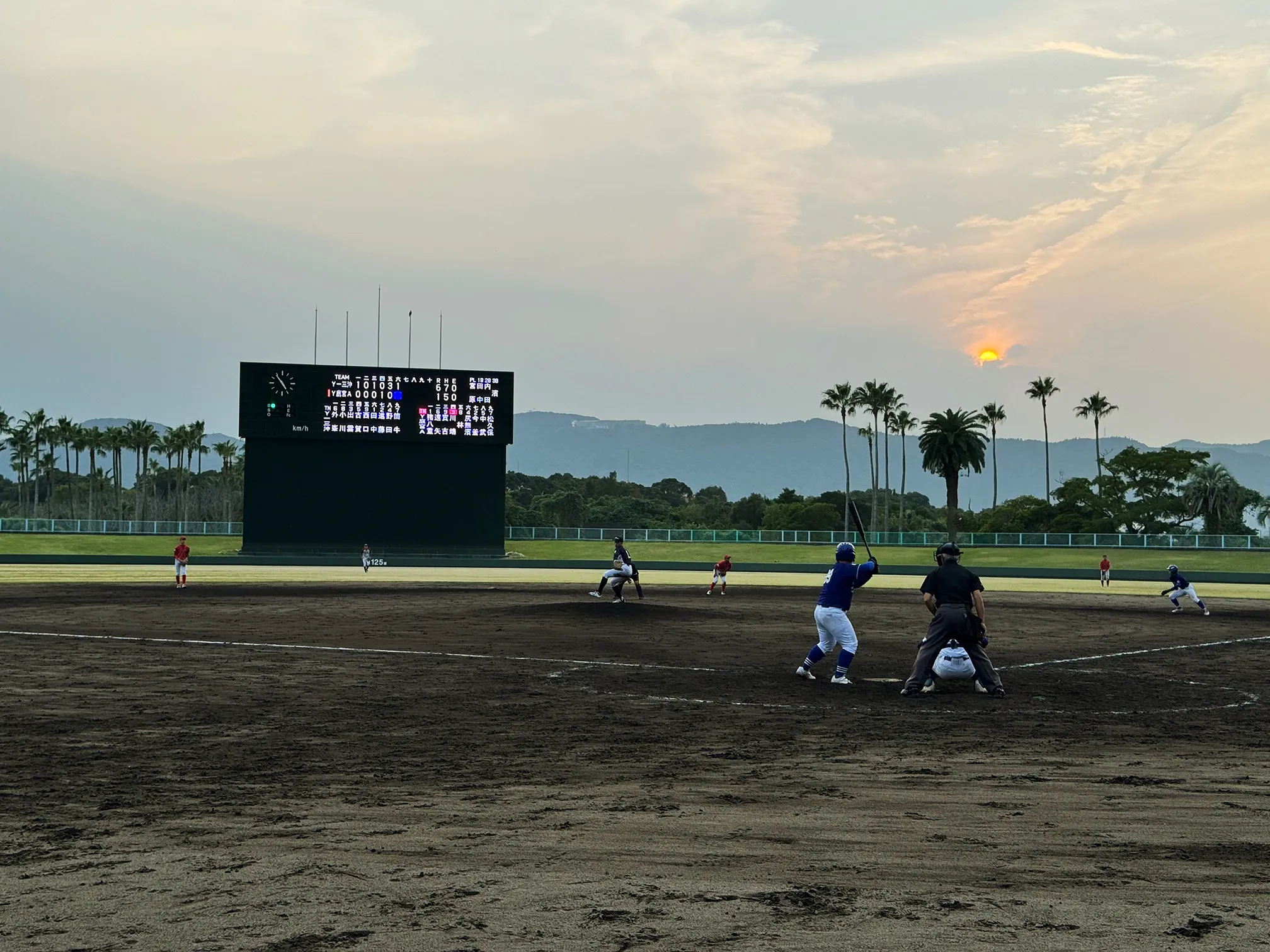 1日目夕暮れ時の試合風景