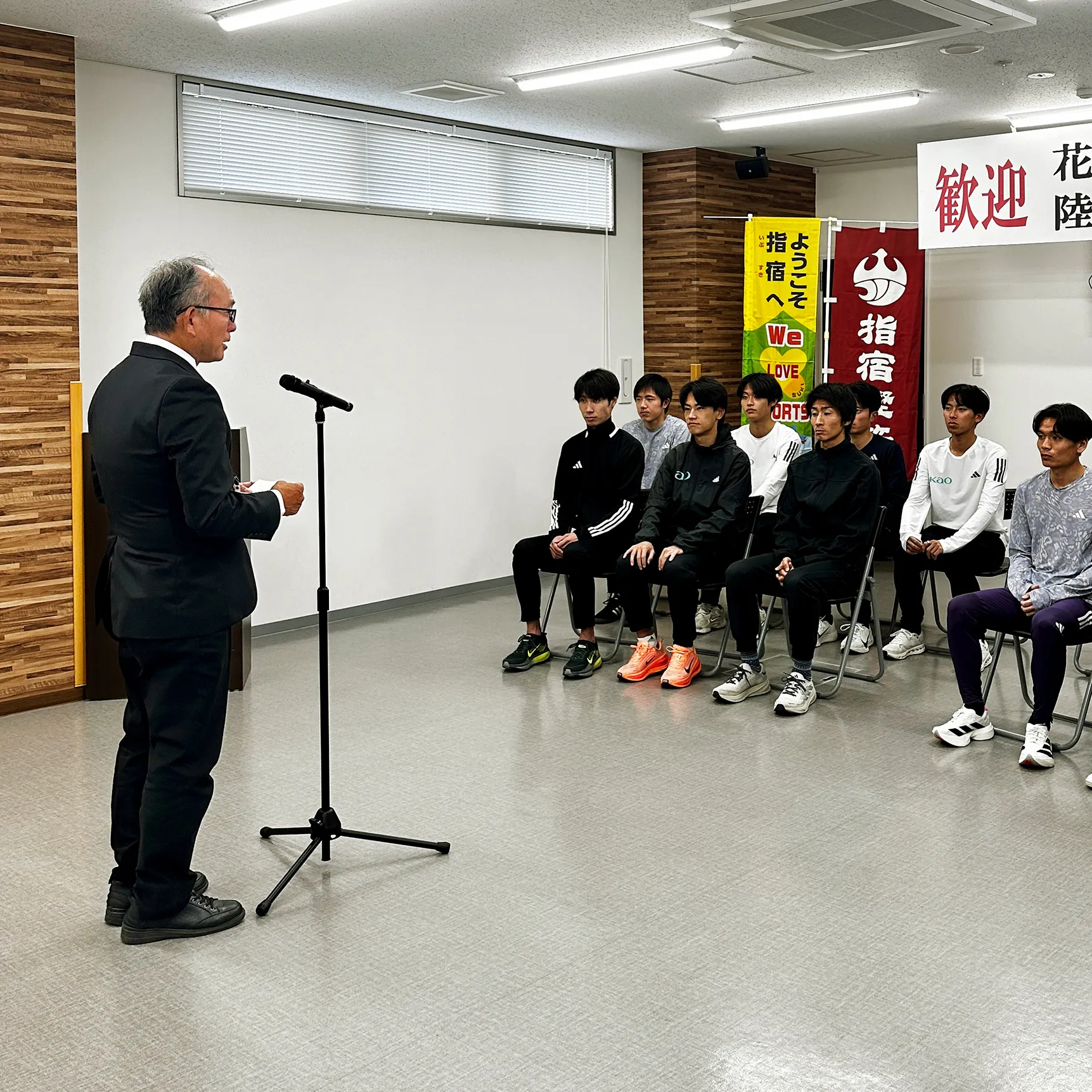 歓迎の挨拶の様子