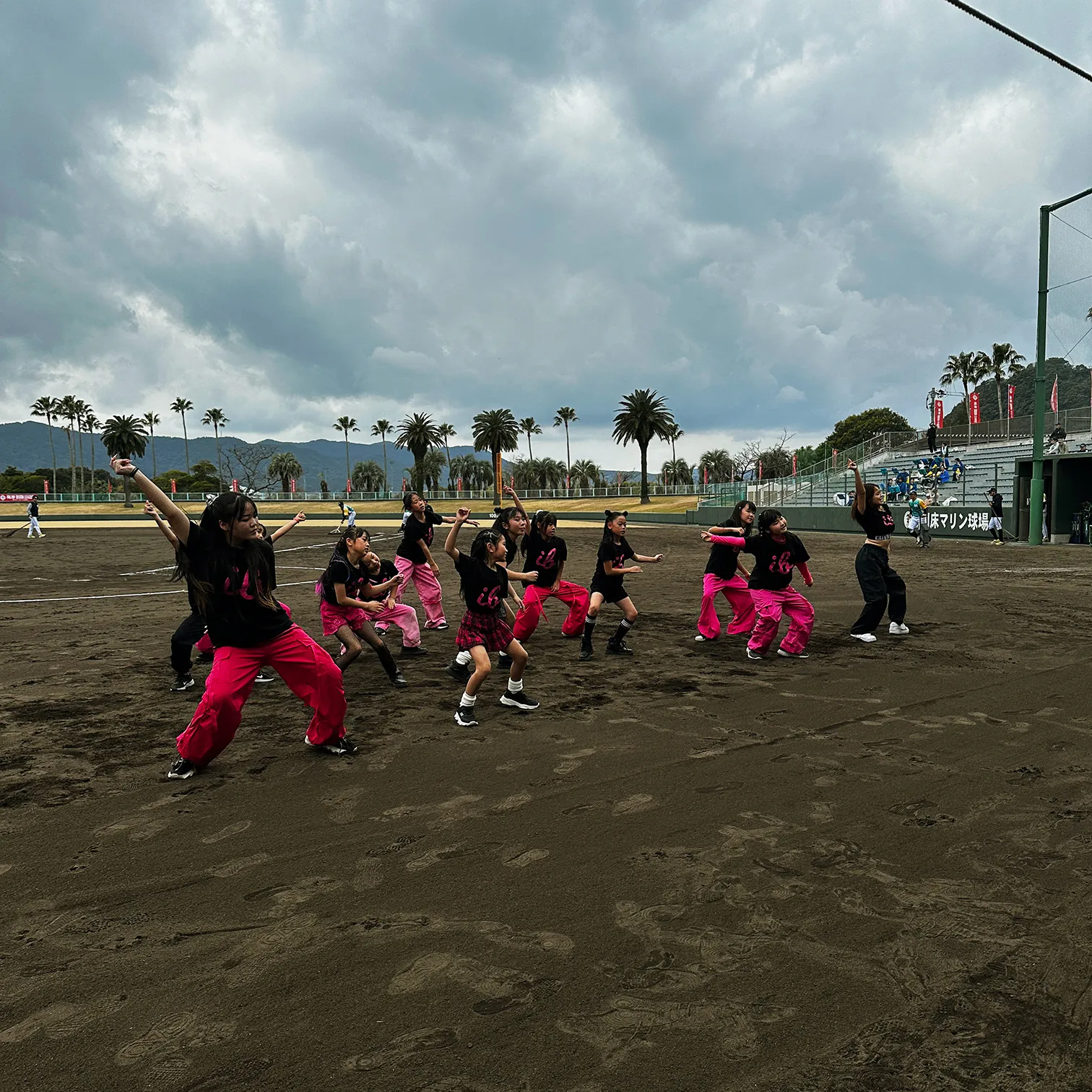 ダンスチームibのパフォーマンス